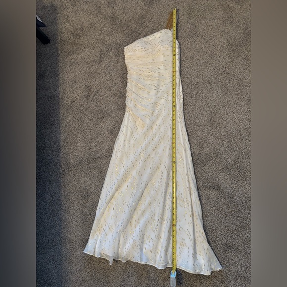 Worn Once! AIDAN MATTOX Silk One Shoulder Maxi White/Gold - Picture 11 of 12